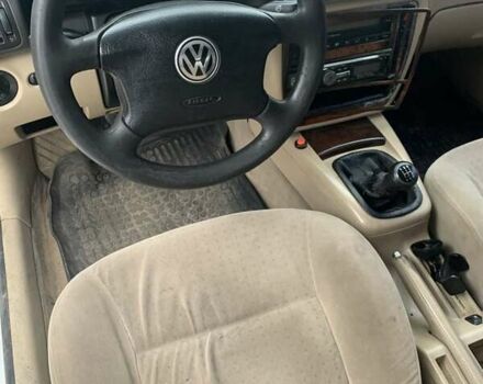 Сірий Фольксваген Пассат, об'ємом двигуна 2.5 л та пробігом 215 тис. км за 3150 $, фото 3 на Automoto.ua