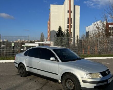 Сірий Фольксваген Пассат, об'ємом двигуна 1.6 л та пробігом 350 тис. км за 3700 $, фото 1 на Automoto.ua