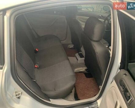 Серый Фольксваген Пассат, объемом двигателя 1.8 л и пробегом 273 тыс. км за 4100 $, фото 16 на Automoto.ua