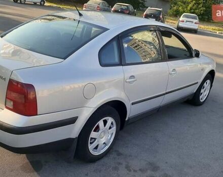 Серый Фольксваген Пассат, объемом двигателя 1.9 л и пробегом 402 тыс. км за 4500 $, фото 2 на Automoto.ua