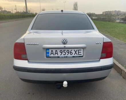 Серый Фольксваген Пассат, объемом двигателя 1.8 л и пробегом 358 тыс. км за 3200 $, фото 3 на Automoto.ua