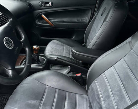 Сірий Фольксваген Пассат, об'ємом двигуна 1.78 л та пробігом 302 тис. км за 3950 $, фото 16 на Automoto.ua