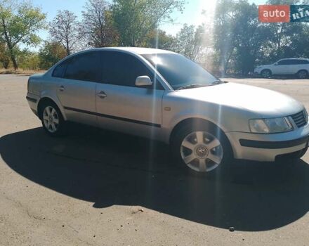 Сірий Фольксваген Пассат, об'ємом двигуна 1.6 л та пробігом 363 тис. км за 3750 $, фото 6 на Automoto.ua