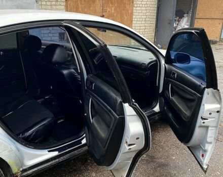 Серый Фольксваген Пассат, объемом двигателя 1.8 л и пробегом 315 тыс. км за 1500 $, фото 5 на Automoto.ua