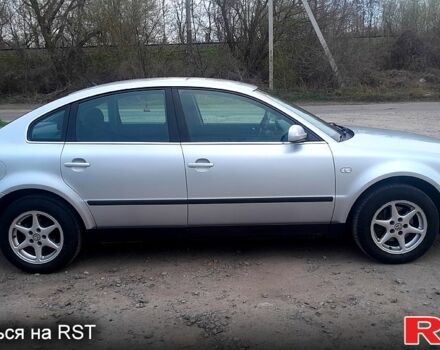 Серый Фольксваген Пассат, объемом двигателя 16 л и пробегом 248 тыс. км за 4350 $, фото 2 на Automoto.ua