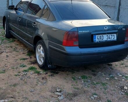 Серый Фольксваген Пассат, объемом двигателя 1.9 л и пробегом 360 тыс. км за 1500 $, фото 9 на Automoto.ua