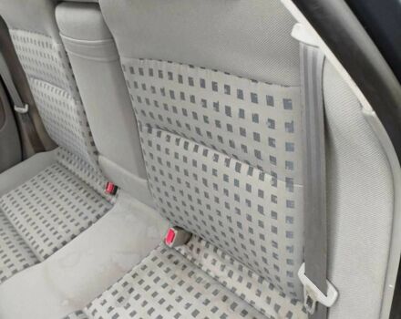 Сірий Фольксваген Пассат, об'ємом двигуна 1.6 л та пробігом 289 тис. км за 4300 $, фото 8 на Automoto.ua