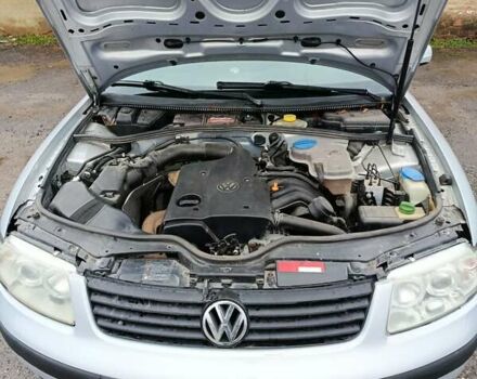 Сірий Фольксваген Пассат, об'ємом двигуна 1.6 л та пробігом 280 тис. км за 2800 $, фото 1 на Automoto.ua