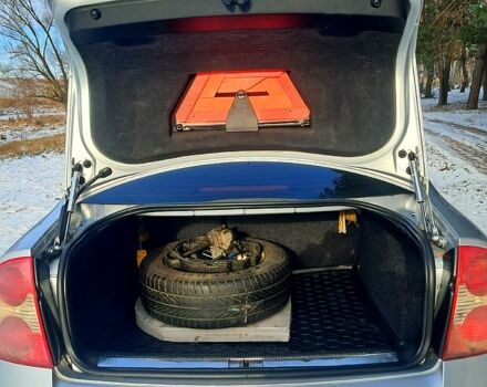 Серый Фольксваген Пассат, объемом двигателя 1.6 л и пробегом 250 тыс. км за 4350 $, фото 11 на Automoto.ua