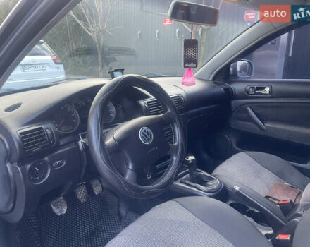 Серый Фольксваген Пассат, объемом двигателя 1.78 л и пробегом 277 тыс. км за 4100 $, фото 14 на Automoto.ua