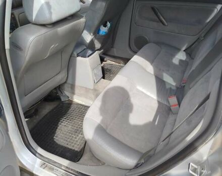 Серый Фольксваген Пассат, объемом двигателя 1.98 л и пробегом 348 тыс. км за 4800 $, фото 6 на Automoto.ua