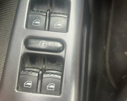 Серый Фольксваген Пассат, объемом двигателя 1.9 л и пробегом 318 тыс. км за 4200 $, фото 9 на Automoto.ua