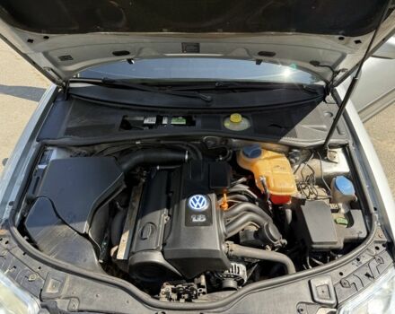 Серый Фольксваген Пассат, объемом двигателя 1.6 л и пробегом 297 тыс. км за 5200 $, фото 4 на Automoto.ua