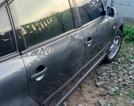 Серый Фольксваген Пассат, объемом двигателя 1.9 л и пробегом 360 тыс. км за 1500 $, фото 3 на Automoto.ua