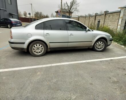 Сірий Фольксваген Пассат, об'ємом двигуна 1.6 л та пробігом 304 тис. км за 4100 $, фото 5 на Automoto.ua