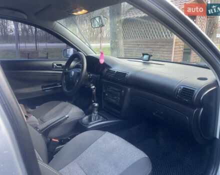 Серый Фольксваген Пассат, объемом двигателя 1.78 л и пробегом 277 тыс. км за 4100 $, фото 22 на Automoto.ua