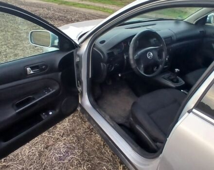 Сірий Фольксваген Пассат, об'ємом двигуна 1.6 л та пробігом 198 тис. км за 3500 $, фото 6 на Automoto.ua