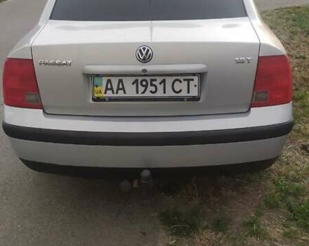 Серый Фольксваген Пассат, объемом двигателя 1.8 л и пробегом 250 тыс. км за 4950 $, фото 4 на Automoto.ua