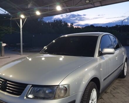 Серый Фольксваген Пассат, объемом двигателя 1.6 л и пробегом 175 тыс. км за 5000 $, фото 3 на Automoto.ua