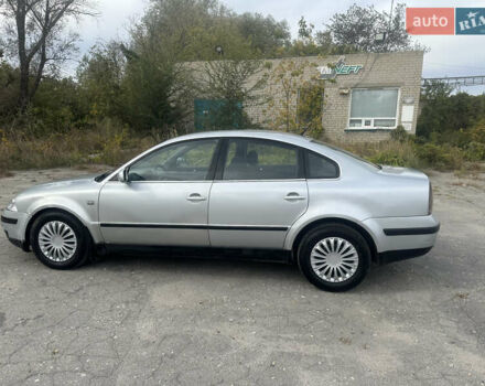 Серый Фольксваген Пассат, объемом двигателя 1.9 л и пробегом 280 тыс. км за 3350 $, фото 5 на Automoto.ua