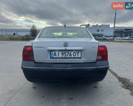 Серый Фольксваген Пассат, объемом двигателя 1.9 л и пробегом 476 тыс. км за 3200 $, фото 4 на Automoto.ua