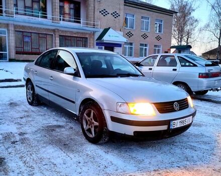 Серый Фольксваген Пассат, объемом двигателя 1.8 л и пробегом 300 тыс. км за 3000 $, фото 2 на Automoto.ua