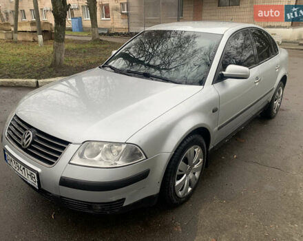 Серый Фольксваген Пассат, объемом двигателя 1.9 л и пробегом 300 тыс. км за 4000 $, фото 1 на Automoto.ua