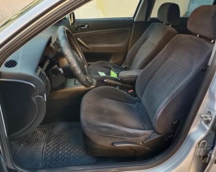 Серый Фольксваген Пассат, объемом двигателя 2 л и пробегом 300 тыс. км за 1900 $, фото 4 на Automoto.ua