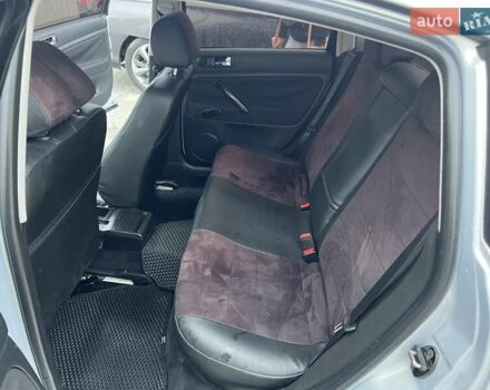 Сірий Фольксваген Пассат, об'ємом двигуна 1.6 л та пробігом 182 тис. км за 4500 $, фото 8 на Automoto.ua