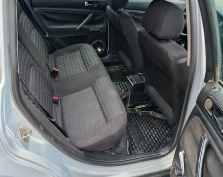 Сірий Фольксваген Пассат, об'ємом двигуна 1.6 л та пробігом 280 тис. км за 2800 $, фото 9 на Automoto.ua