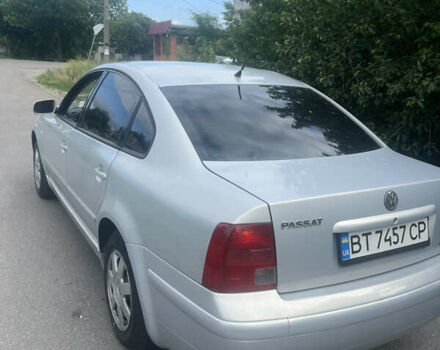 Серый Фольксваген Пассат, объемом двигателя 1.9 л и пробегом 318 тыс. км за 4200 $, фото 5 на Automoto.ua