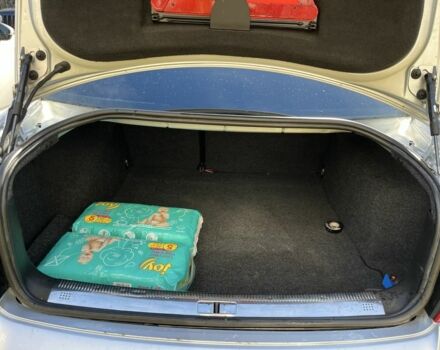 Сірий Фольксваген Пассат, об'ємом двигуна 1.6 л та пробігом 248 тис. км за 5200 $, фото 4 на Automoto.ua