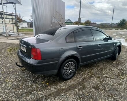 Серый Фольксваген Пассат, объемом двигателя 1.9 л и пробегом 325 тыс. км за 2800 $, фото 2 на Automoto.ua