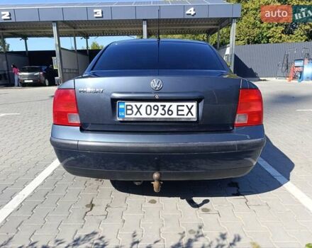 Серый Фольксваген Пассат, объемом двигателя 1.6 л и пробегом 241 тыс. км за 4200 $, фото 5 на Automoto.ua