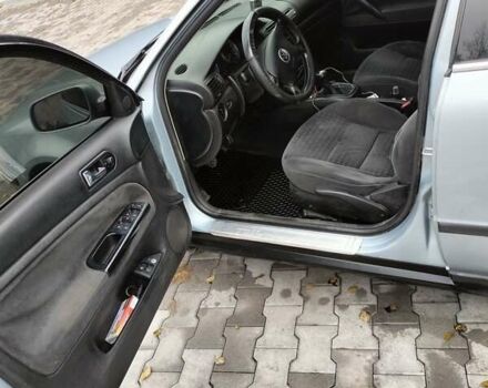 Серый Фольксваген Пассат, объемом двигателя 1.78 л и пробегом 290 тыс. км за 3100 $, фото 14 на Automoto.ua