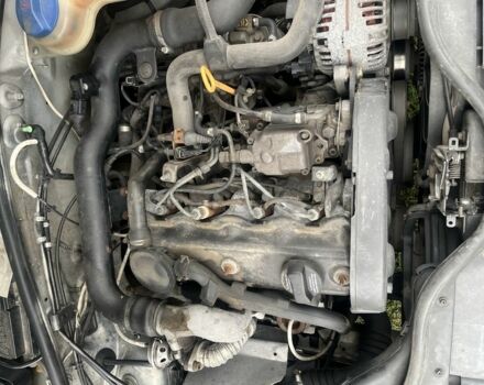 Сірий Фольксваген Пассат, об'ємом двигуна 1.9 л та пробігом 300 тис. км за 1300 $, фото 5 на Automoto.ua