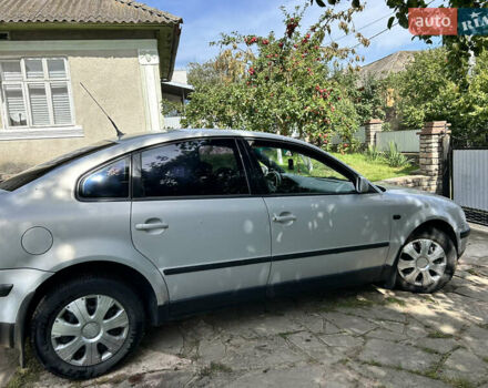 Сірий Фольксваген Пассат, об'ємом двигуна 1.6 л та пробігом 301 тис. км за 3550 $, фото 7 на Automoto.ua