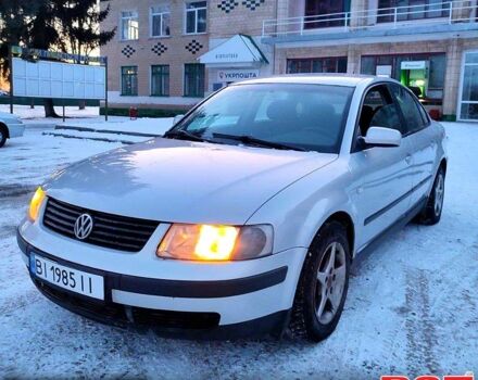 Серый Фольксваген Пассат, объемом двигателя 1.8 л и пробегом 300 тыс. км за 3000 $, фото 5 на Automoto.ua