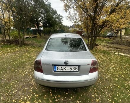 Серый Фольксваген Пассат, объемом двигателя 1.9 л и пробегом 302 тыс. км за 2882 $, фото 1 на Automoto.ua