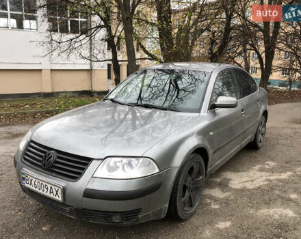 Серый Фольксваген Пассат, объемом двигателя 1.8 л и пробегом 410 тыс. км за 3000 $, фото 2 на Automoto.ua