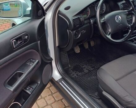 Серый Фольксваген Пассат, объемом двигателя 1.6 л и пробегом 154 тыс. км за 4000 $, фото 18 на Automoto.ua