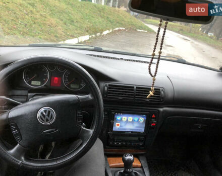 Серый Фольксваген Пассат, объемом двигателя 1.8 л и пробегом 410 тыс. км за 3000 $, фото 8 на Automoto.ua