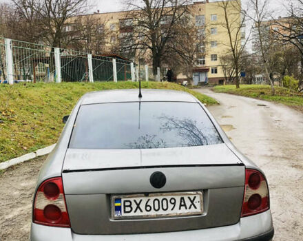 Серый Фольксваген Пассат, объемом двигателя 1.8 л и пробегом 410 тыс. км за 3000 $, фото 1 на Automoto.ua