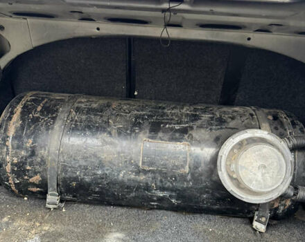 Серый Фольксваген Пассат, объемом двигателя 1.8 л и пробегом 440 тыс. км за 3199 $, фото 42 на Automoto.ua