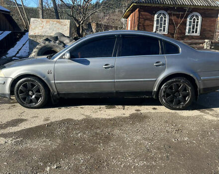 Серый Фольксваген Пассат, объемом двигателя 2.5 л и пробегом 300 тыс. км за 3800 $, фото 7 на Automoto.ua