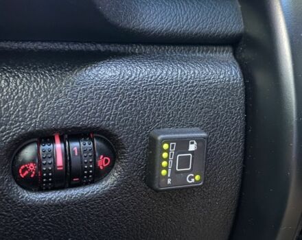 Серый Фольксваген Пассат, объемом двигателя 1.6 л и пробегом 267 тыс. км за 5200 $, фото 6 на Automoto.ua