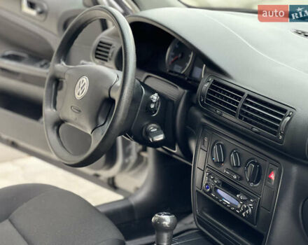Сірий Фольксваген Пассат, об'ємом двигуна 1.6 л та пробігом 186 тис. км за 4199 $, фото 66 на Automoto.ua
