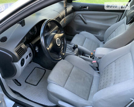 Серый Фольксваген Пассат, объемом двигателя 1.6 л и пробегом 233 тыс. км за 5399 $, фото 9 на Automoto.ua