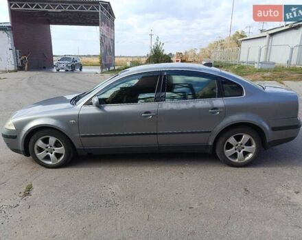 Сірий Фольксваген Пассат, об'ємом двигуна 1.8 л та пробігом 312 тис. км за 4400 $, фото 6 на Automoto.ua