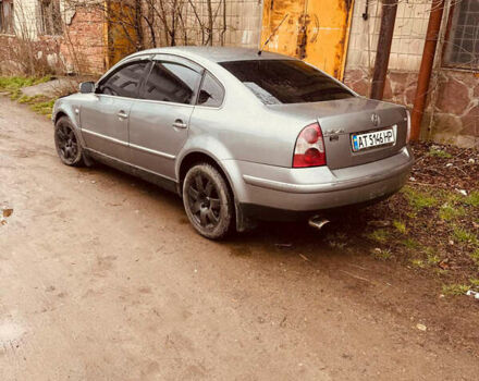 Серый Фольксваген Пассат, объемом двигателя 2.5 л и пробегом 300 тыс. км за 3800 $, фото 2 на Automoto.ua